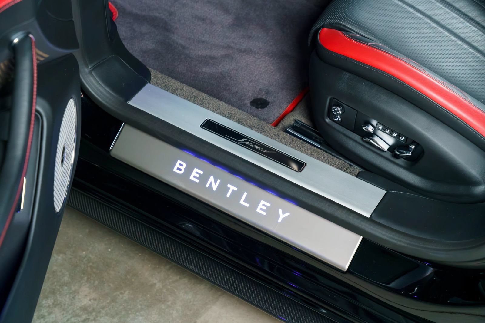 Used 2024 Bentley Flying Spur S W12 AWD/4WD image 67