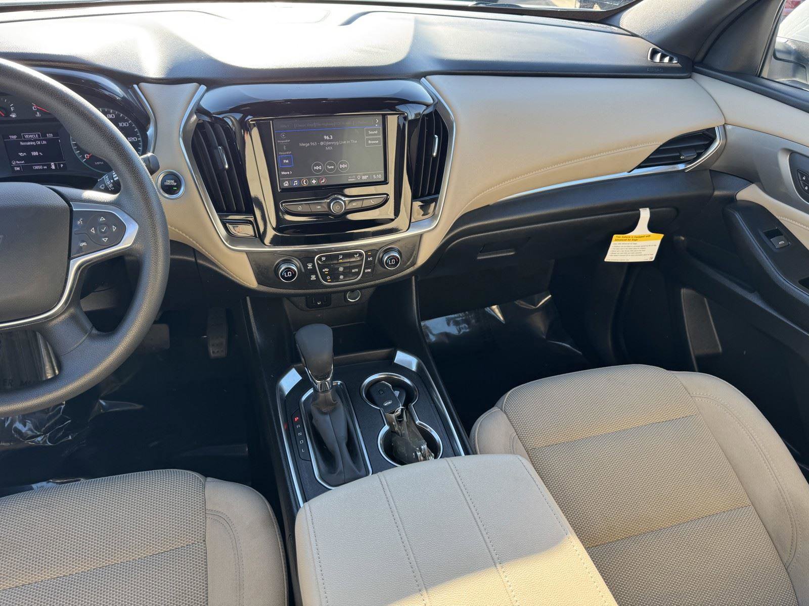 Used 2023 Chevrolet Traverse LS w/ Safety Package image 12