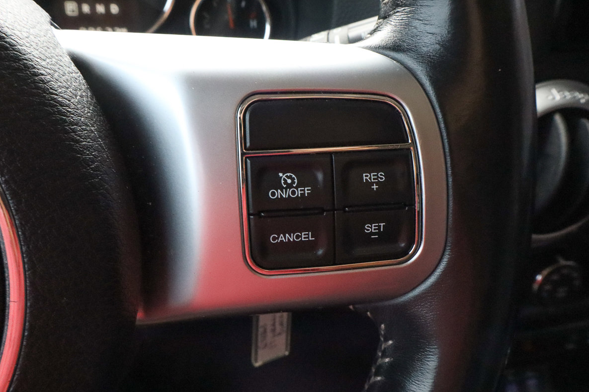 Used 2017 Jeep Wrangler Unlimited Rubicon image 42