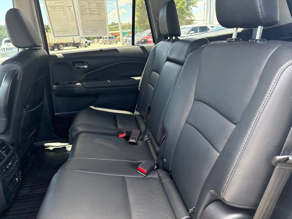 Used 2021 Honda Pilot Touring image 25