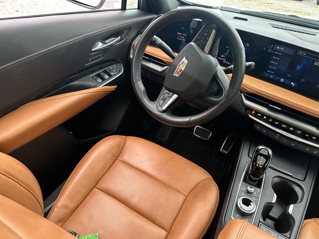 Used 2025 Cadillac XT4 Sport AWD/4WD image 23