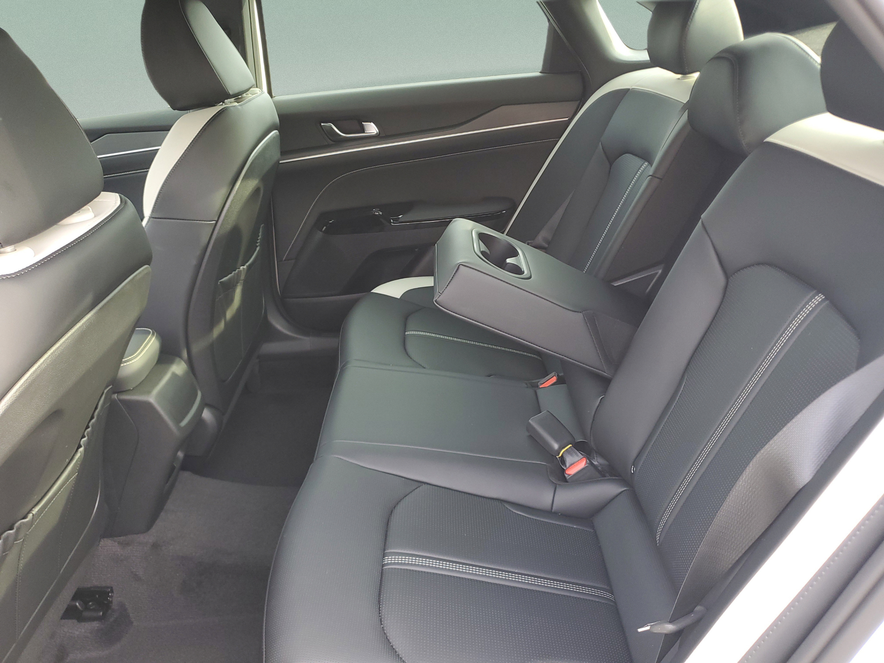 New 2026 Kia K5 GT-Line FWD image 6