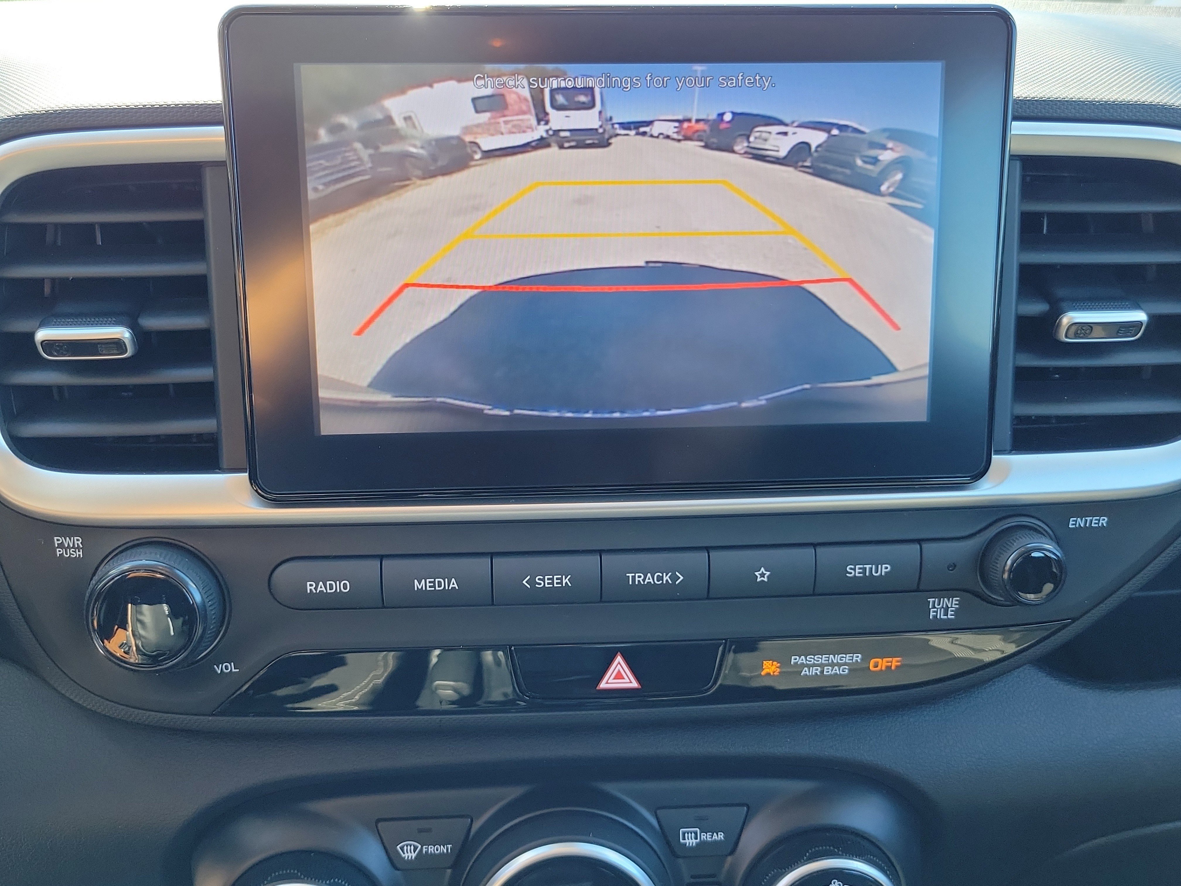 Used 2022 Hyundai Venue SEL FWD image 10