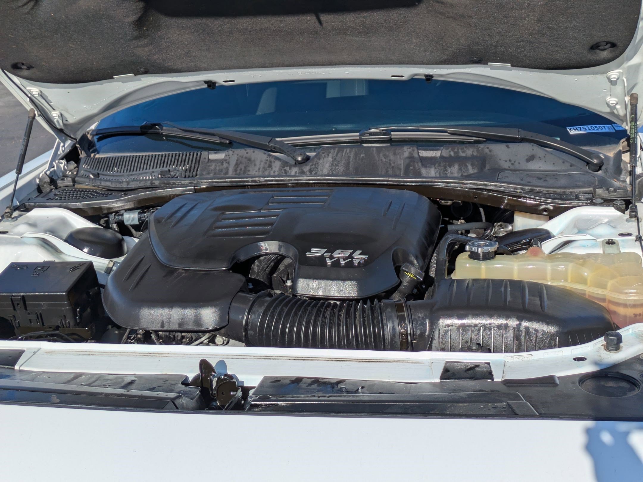 Used 2019 Dodge Challenger SXT image 31