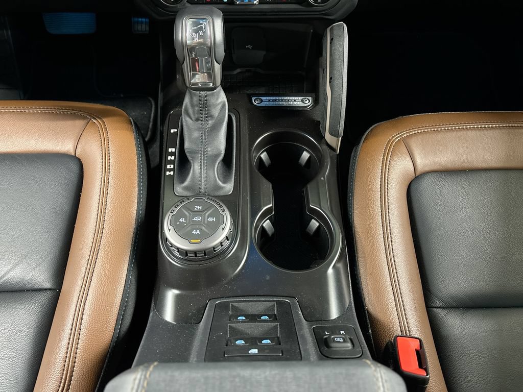 Used 2024 Ford Bronco Outer Banks w/ Sasquatch Package AWD/4WD image 13