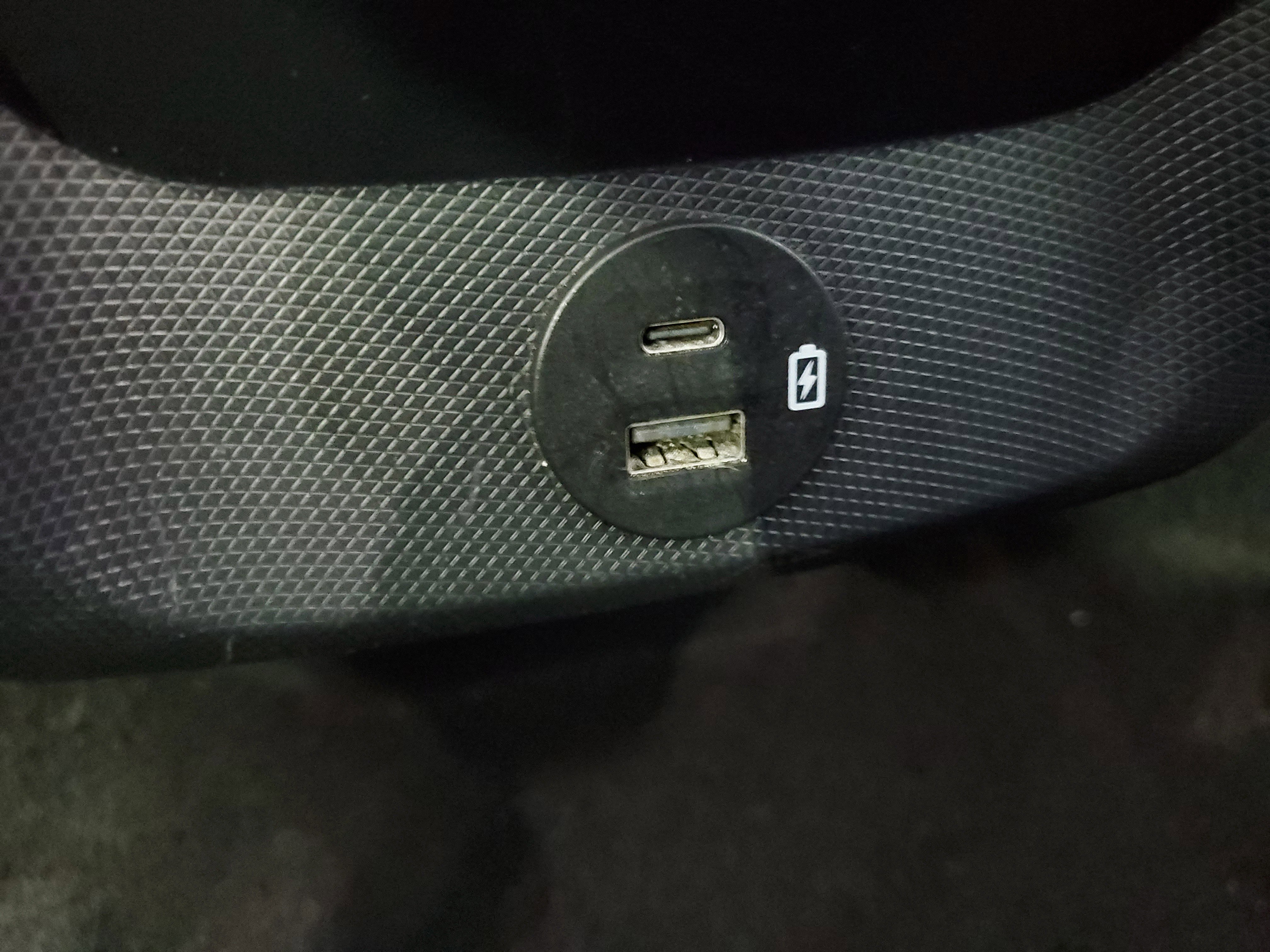 Used 2022 Ford Mustang Mach-E Select RWD image 11