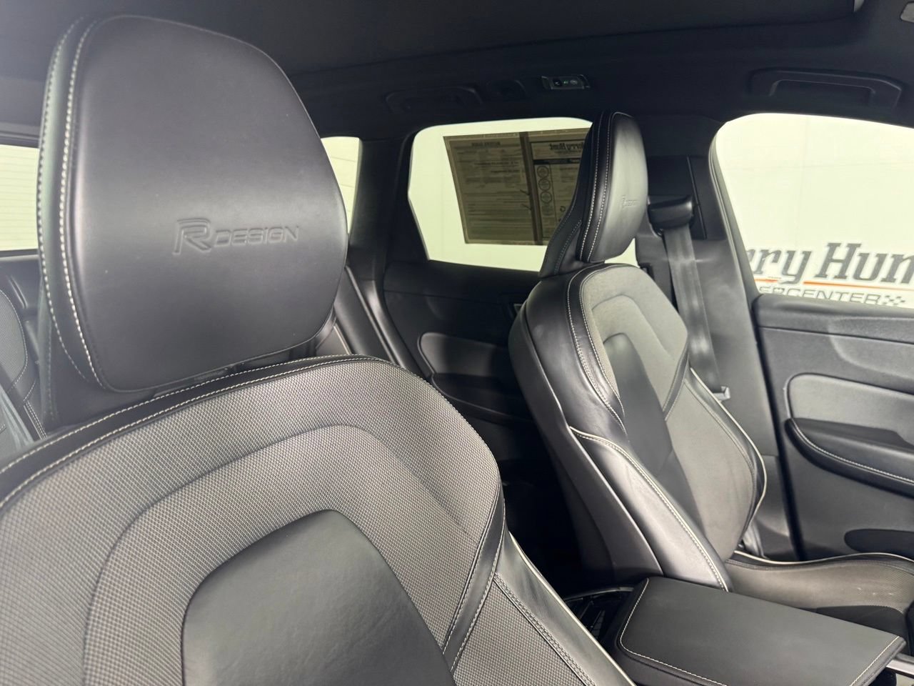 Used 2020 Volvo XC60 T5 R-Design AWD/4WD image 33