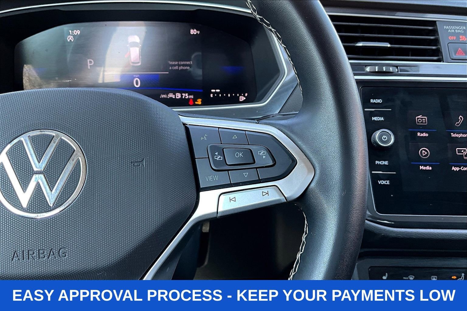 Used 2024 Volkswagen Tiguan SE image 15