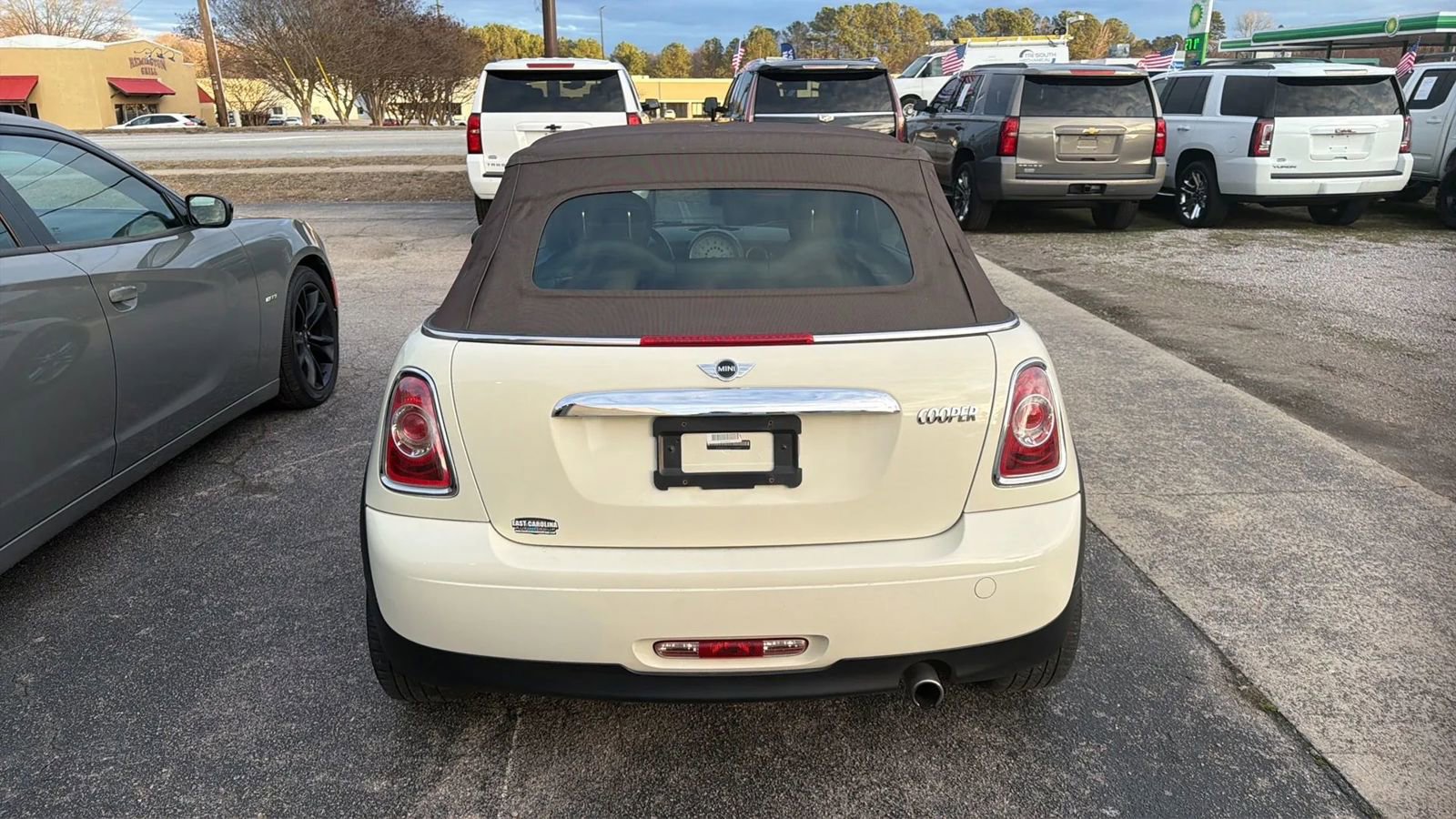 Used 2013 MINI Cooper Convertible image 10