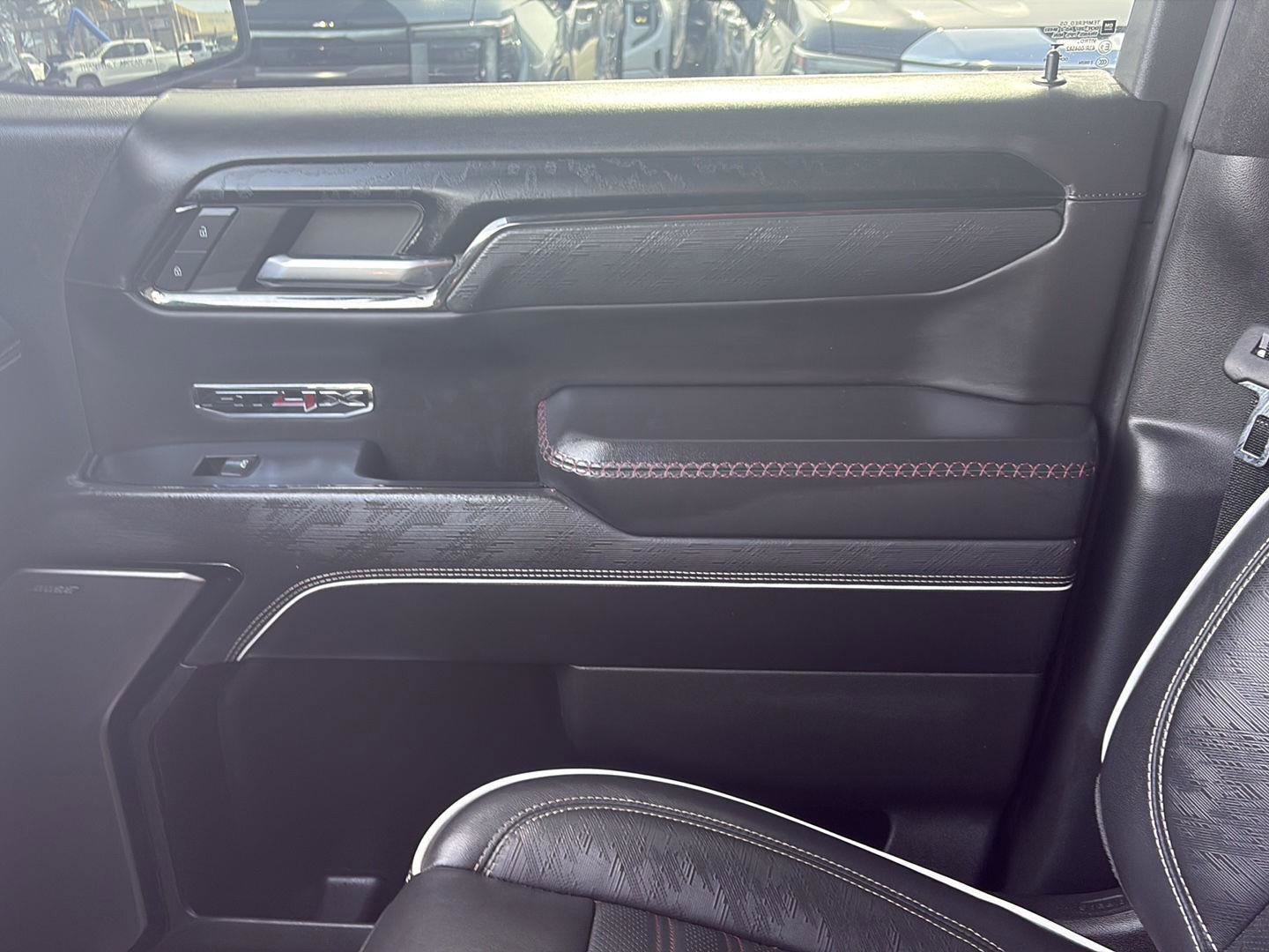 Used 2022 GMC Sierra 1500 AT4X image 39