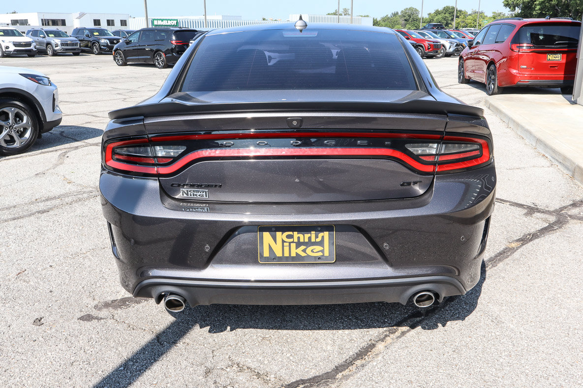 Used 2022 Dodge Charger GT w/ Blacktop Package RWD image 5