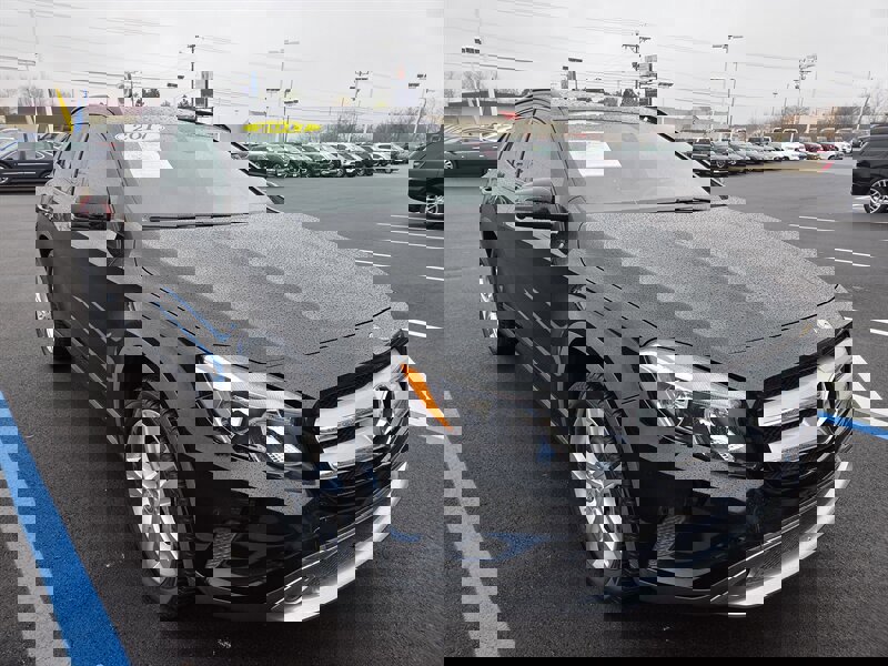 Used 2017 Mercedes-Benz GLA 250 image 1