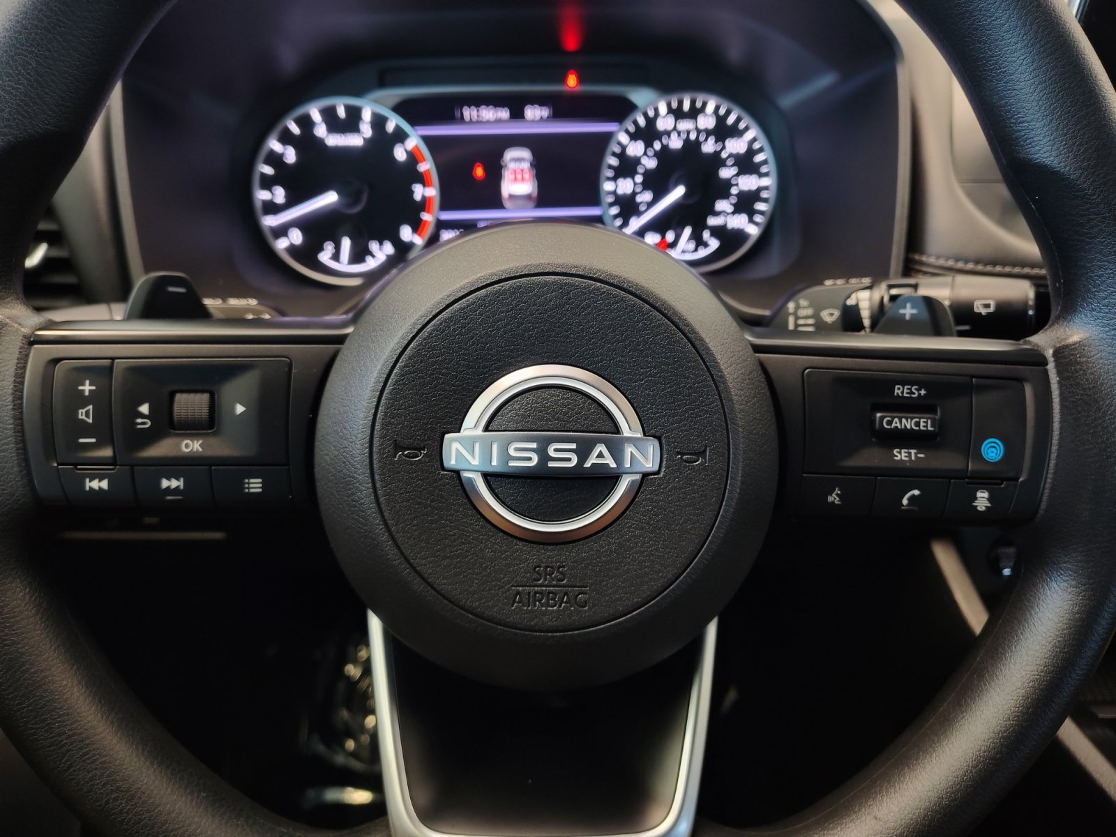 Certified 2024 Nissan Rogue SV FWD image 18