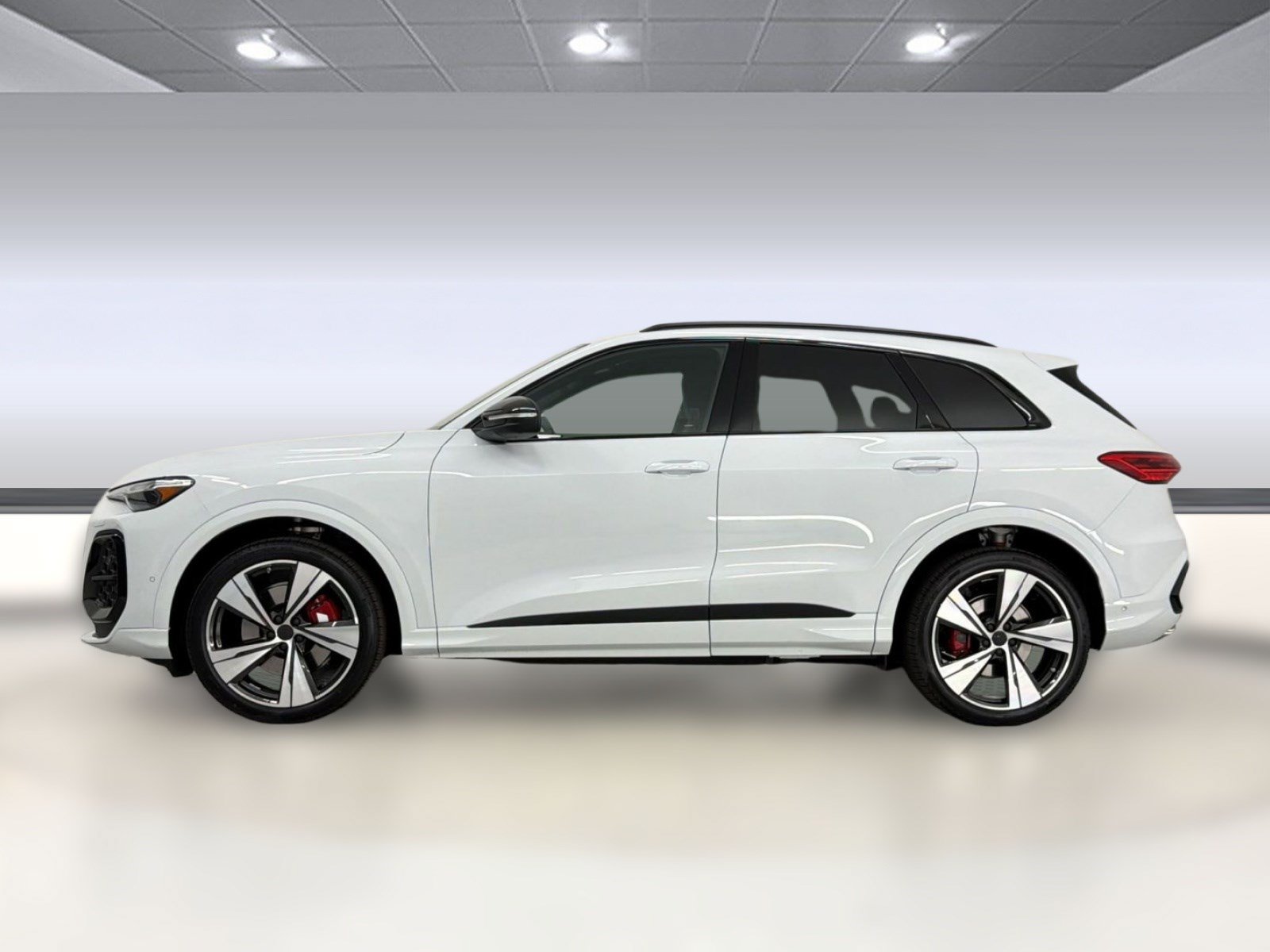 New 2026 Audi SQ5 Premium Plus AWD/4WD image 2