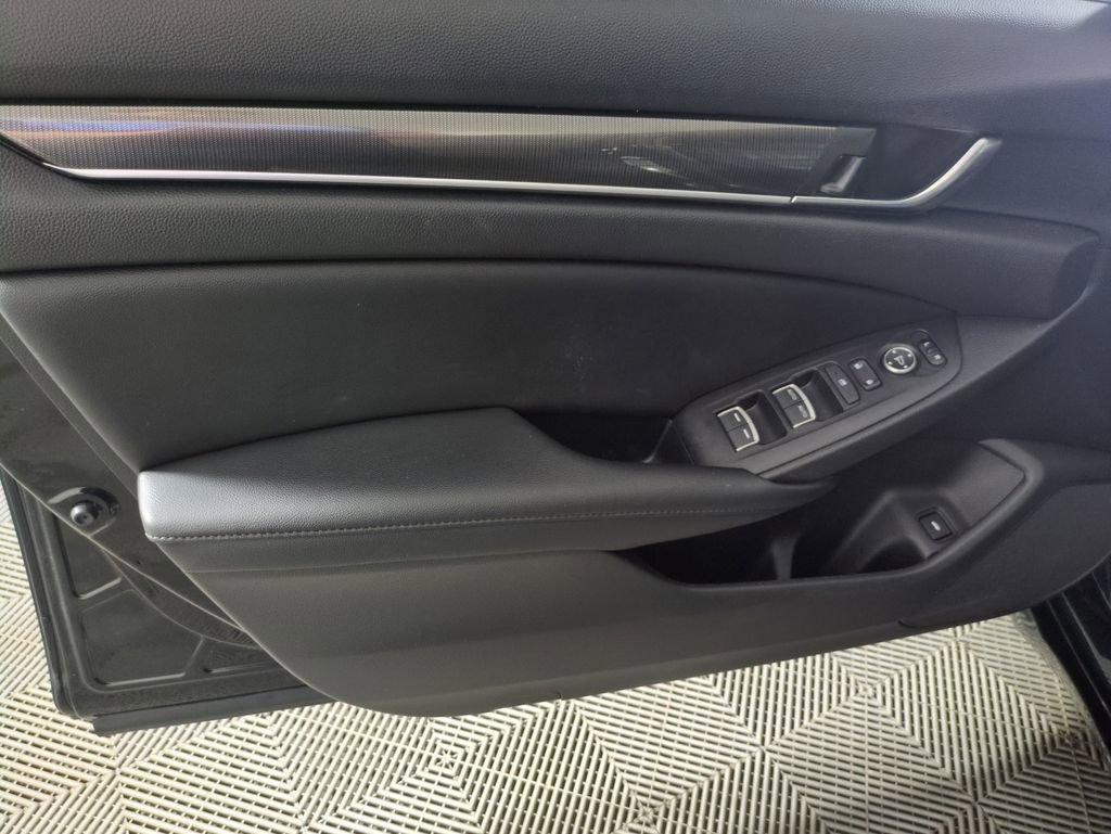 Used 2021 Honda Accord Sport Special Edition image 10