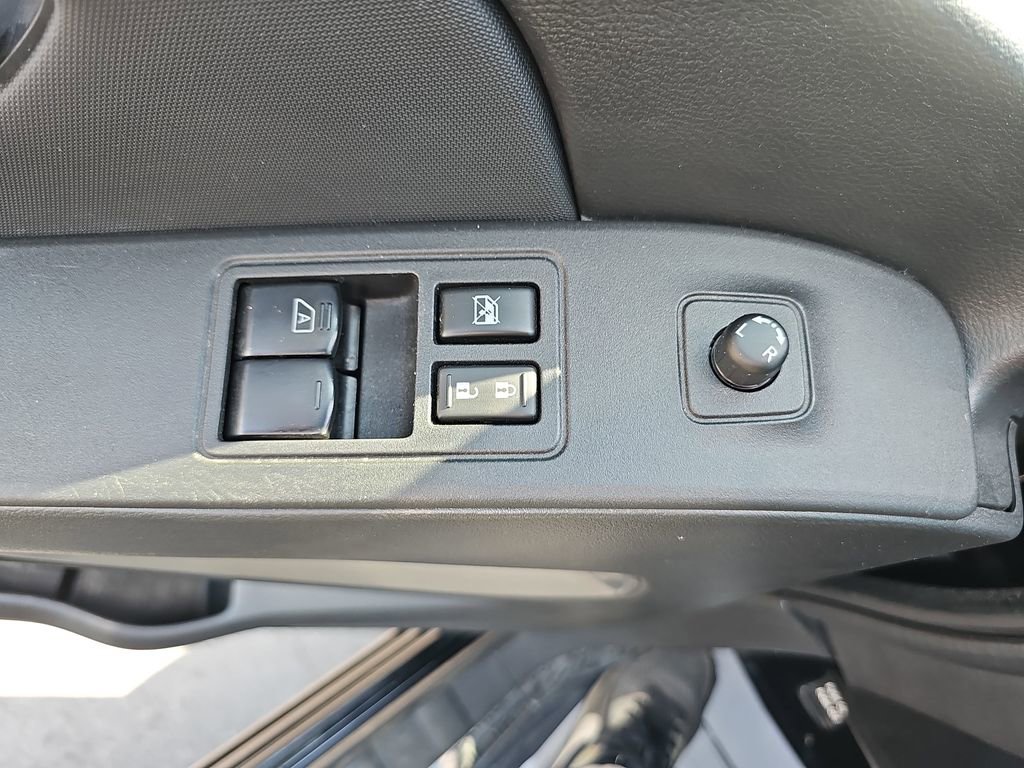 Used 2024 Nissan Frontier SV w/ SV Convenience Package image 30