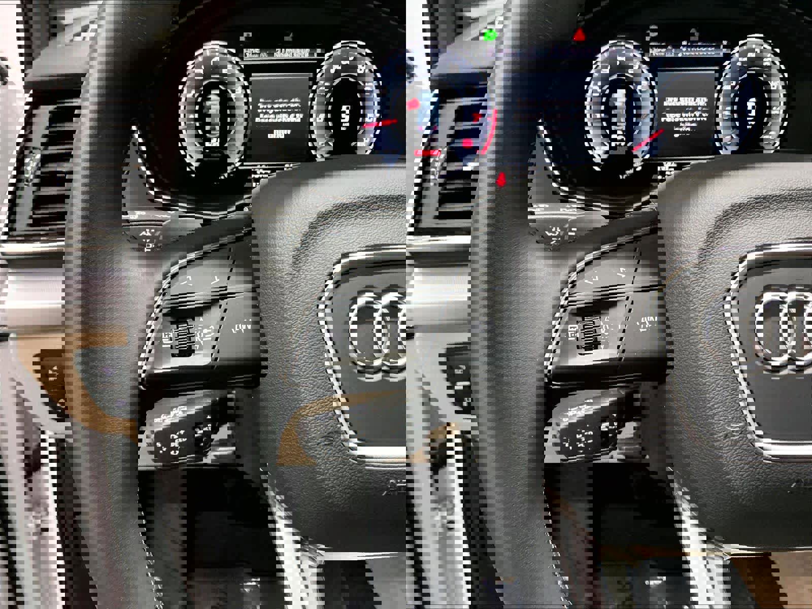 Used 2025 Audi Q5 2.0T Premium w/ Convenience Plus Package image 21