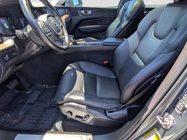 Used 2021 Volvo XC60 T5 Momentum w/ Protection Package Premier FWD image 15