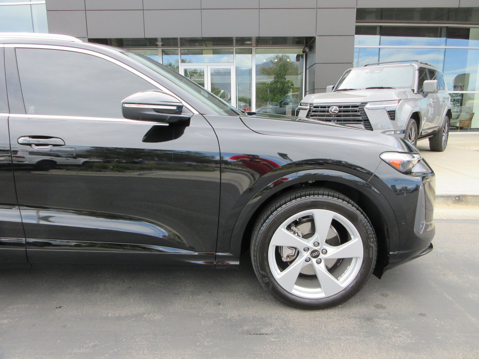 Used 2025 Audi Q5 Prestige AWD/4WD image 13