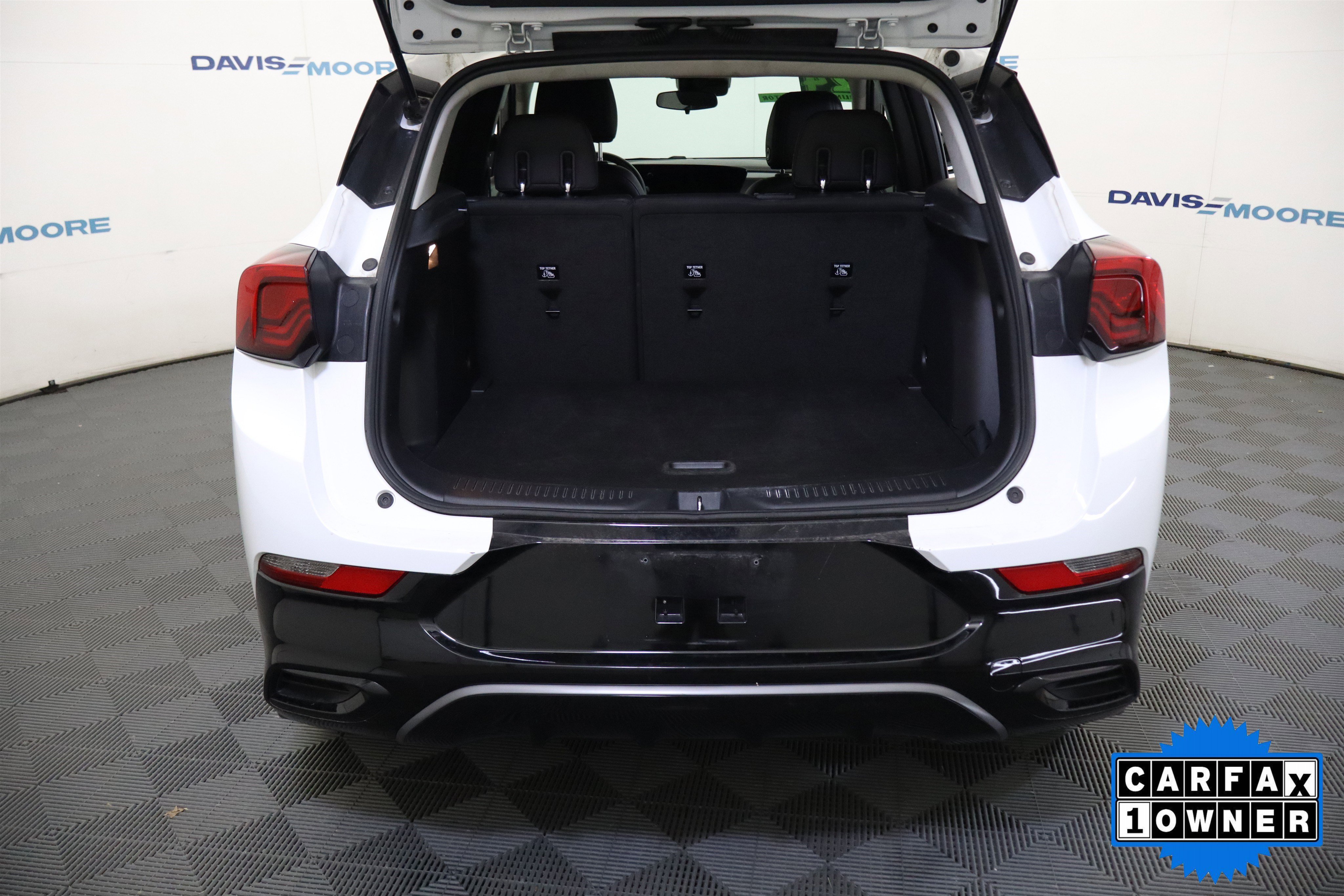 Used 2024 Buick Encore GX Sport Touring FWD image 9
