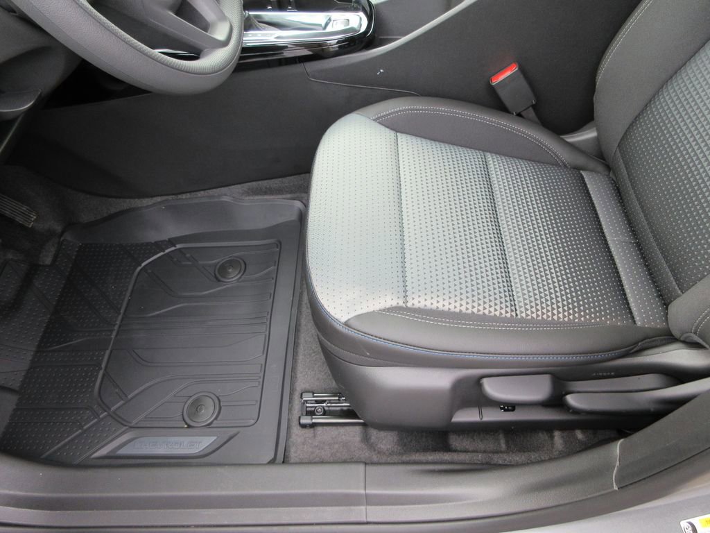 New 2026 Chevrolet Trax LT FWD image 20