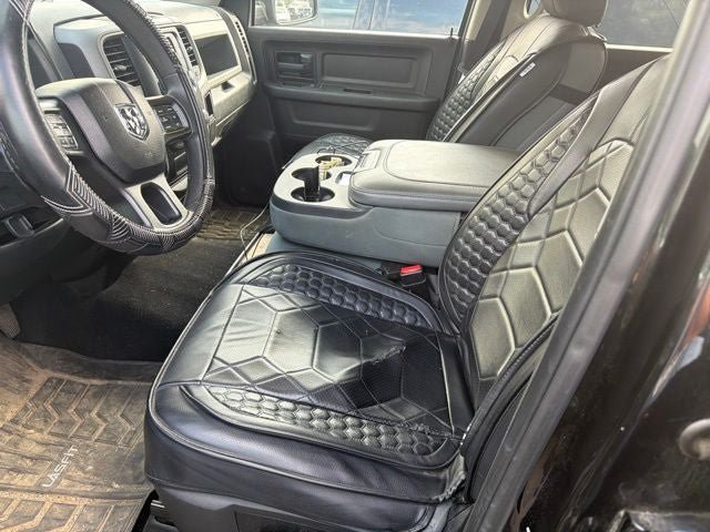 Used 2018 RAM 1500 Express w/ Black Ram 1500 Express Group AWD/4WD image 12