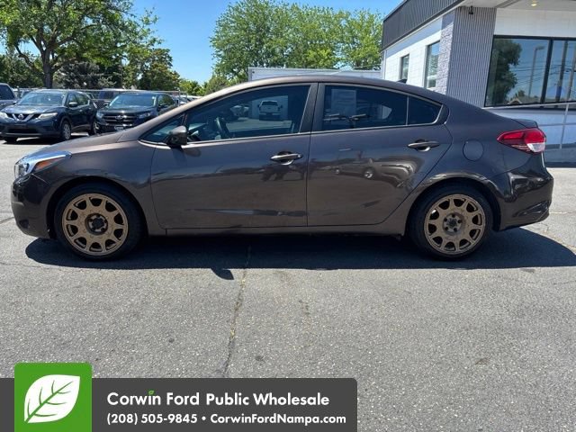 Used 2017 Kia Forte LX w/ LX Popular Package FWD image 8