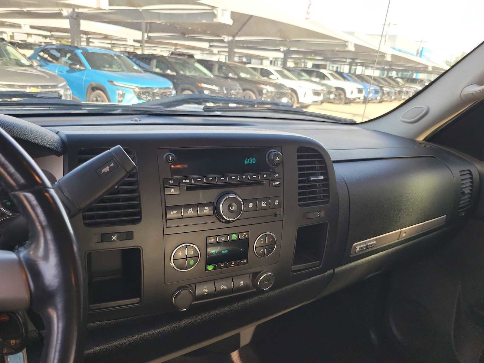 Used 2011 Chevrolet Silverado 1500 LT w/ Texas Edition RWD image 24