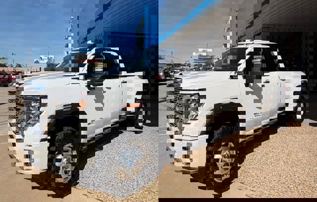 Certified 2022 GMC Sierra 3500 Denali w/ Denali Ultimate Package image 5