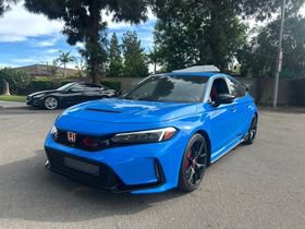 Used 2024 Honda Civic Type R image 3