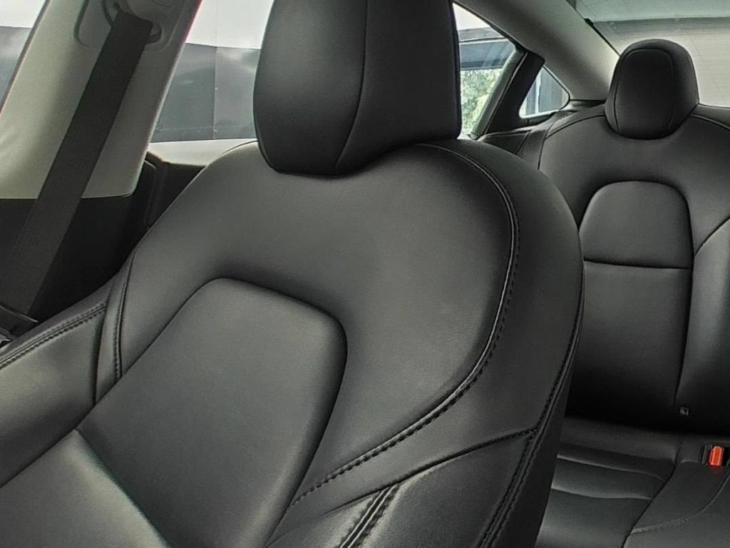 Used 2023 Tesla Model 3 Standard Range RWD image 9
