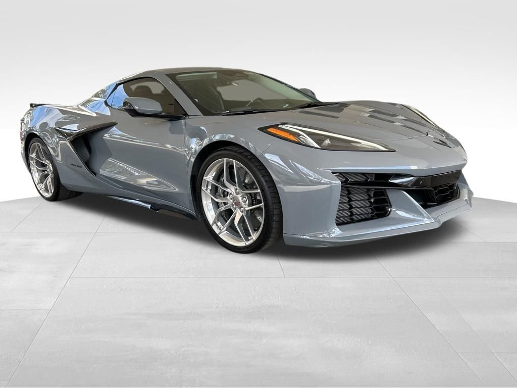 Used 2025 Chevrolet Corvette Z06 RWD image 2