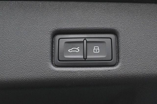 Certified 2025 Audi Q5 Premium Plus w/ Premium Plus AWD/4WD image 33