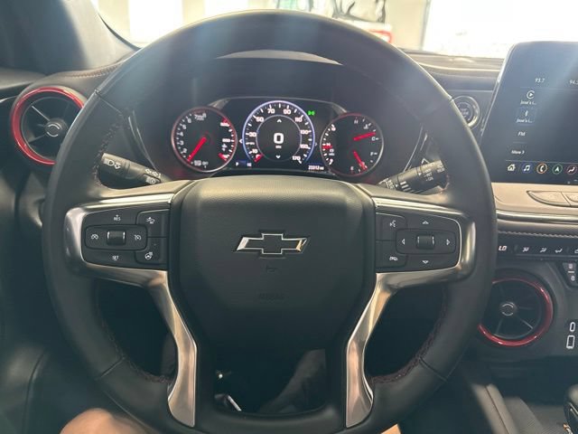 Used 2025 Chevrolet Blazer RS FWD image 35