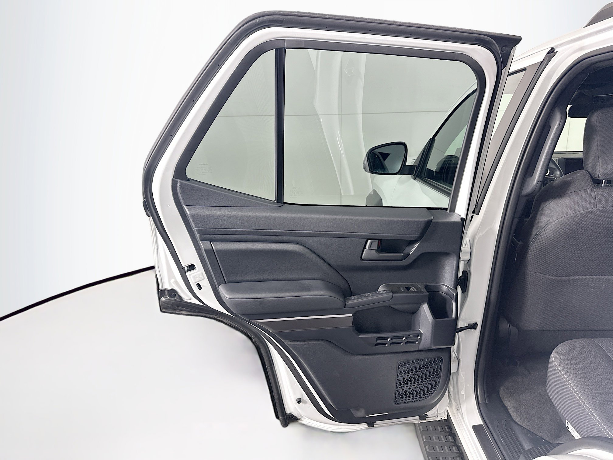 Used 2025 Toyota 4Runner SR5 image 25