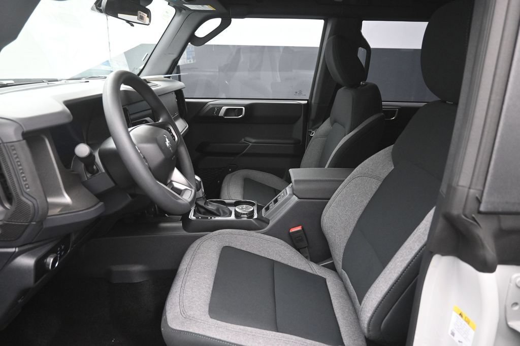 New 2026 Ford Bronco 4-Door AWD/4WD image 18
