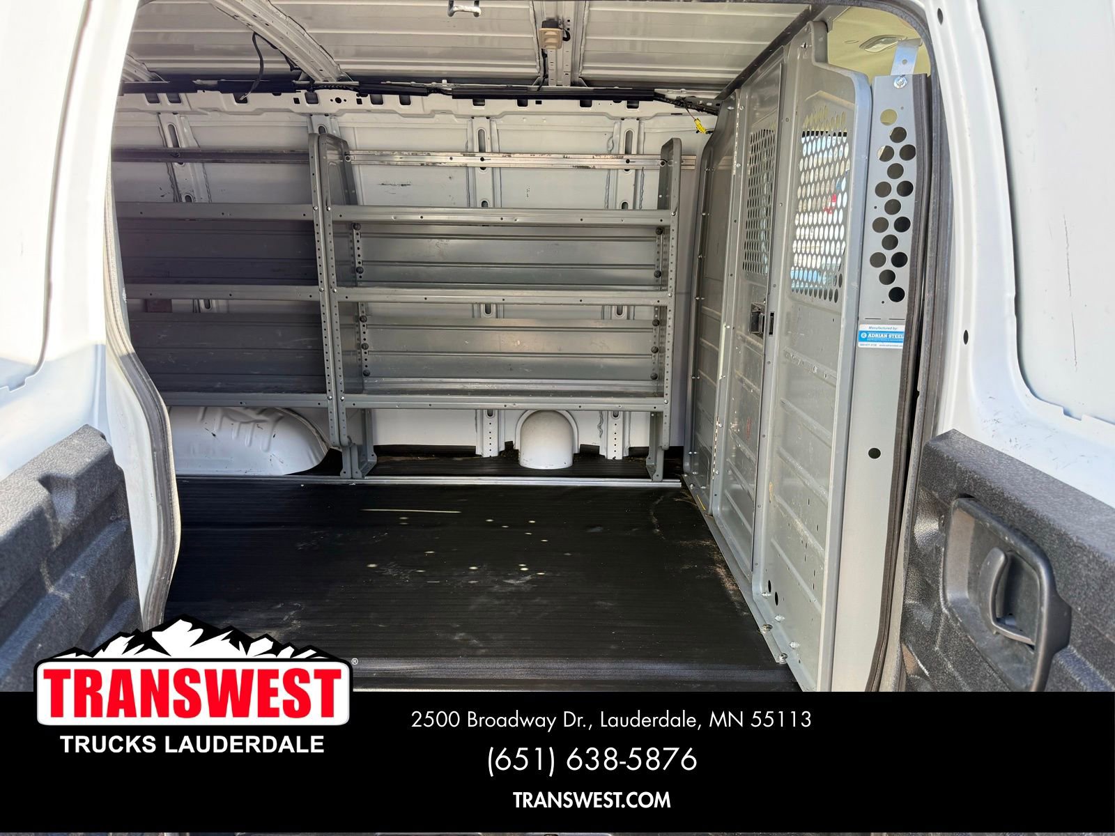 Used 2017 Chevrolet Express 3500 RWD image 11