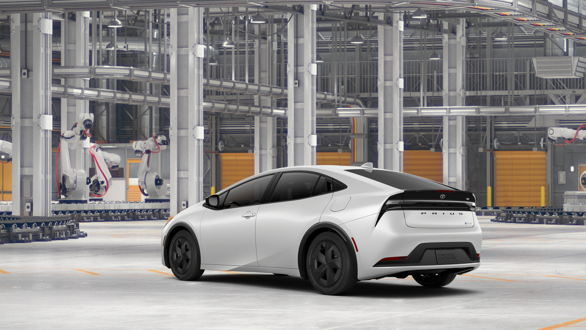 New 2027 Toyota Prius Plug-In Hybrid FWD image 8