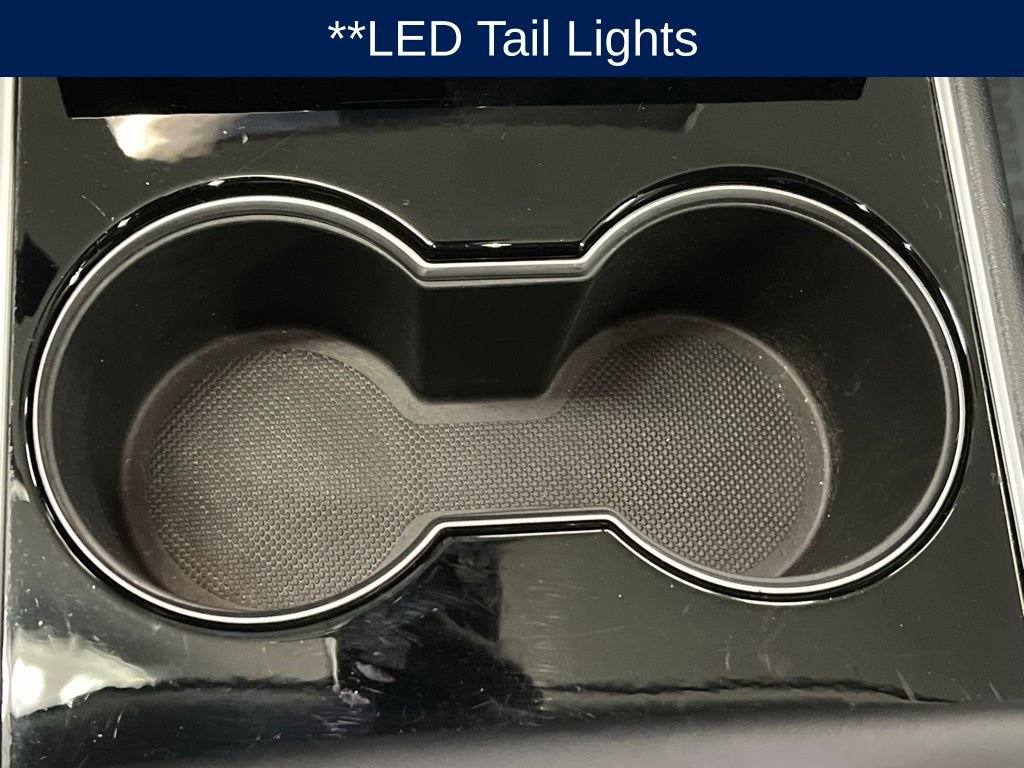 Used 2020 Tesla Model Y Long Range image 11