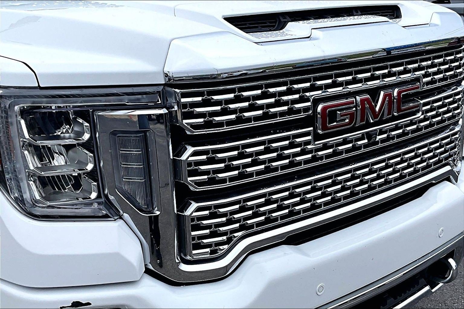 Used 2021 GMC Sierra 3500 Denali w/ Denali Ultimate Package AWD/4WD image 31