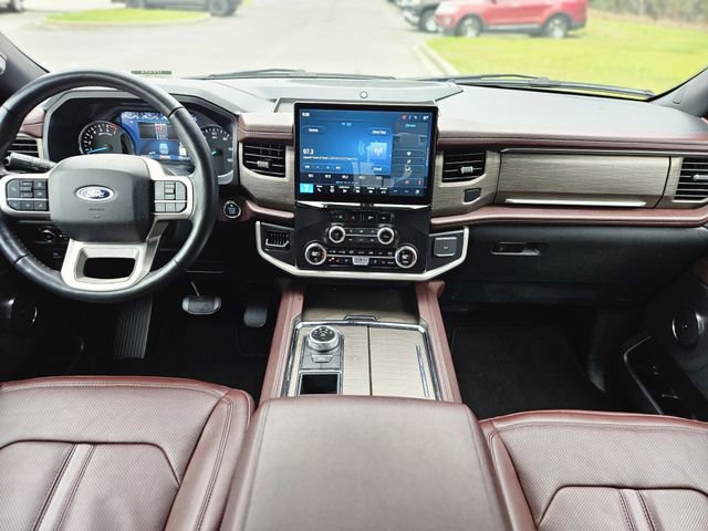 Used 2024 Ford Expedition Limited image 15