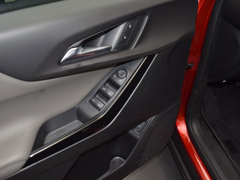 New 2026 Chevrolet Equinox LT w/ Convenience Package II image 11