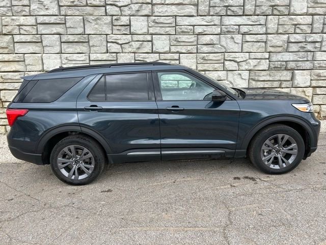 Used 2023 Ford Explorer XLT w/ Equipment Group 202A AWD/4WD image 6