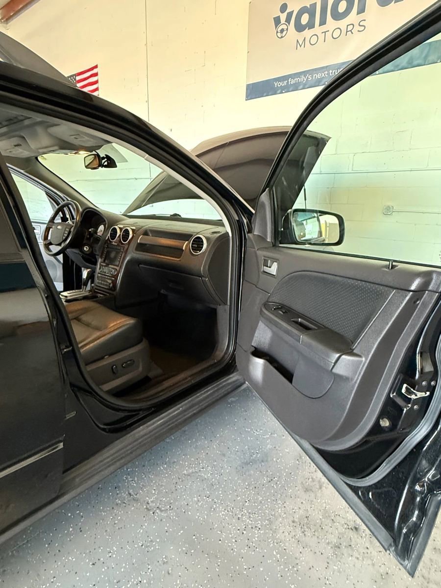 Used 2006 Ford Freestyle Limited image 24