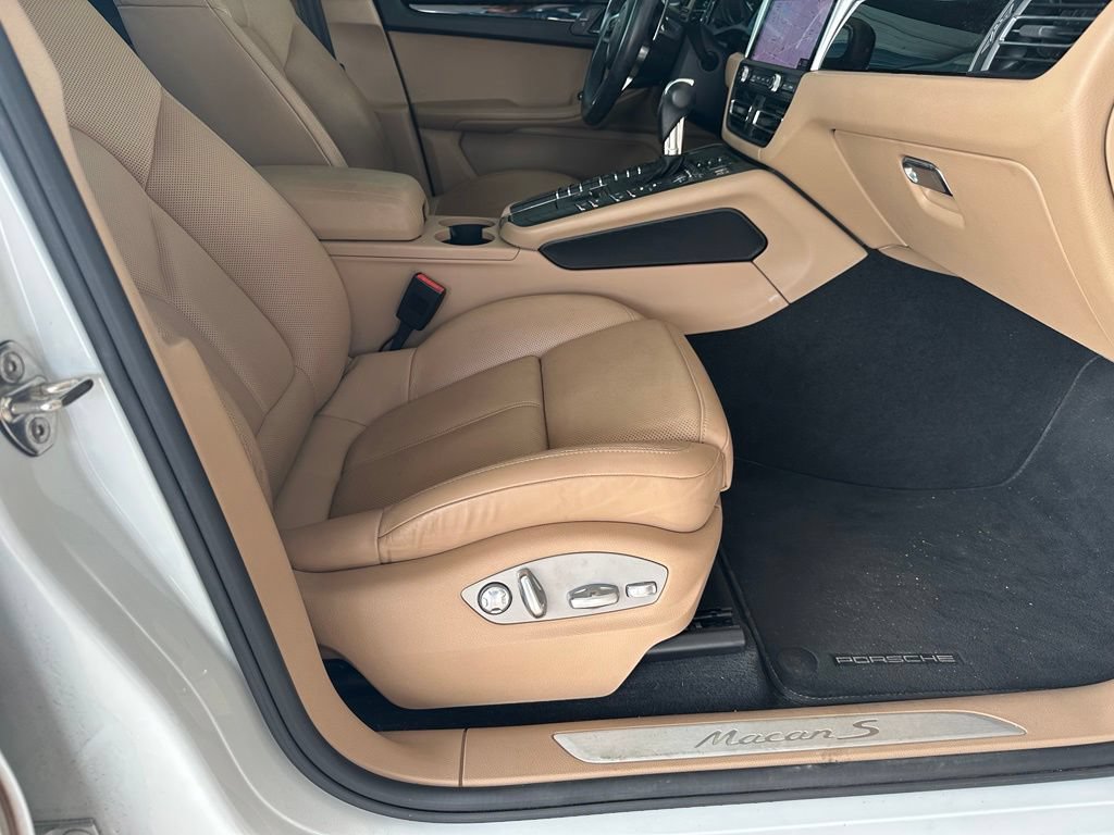 Used 2020 Porsche Macan S AWD/4WD image 41