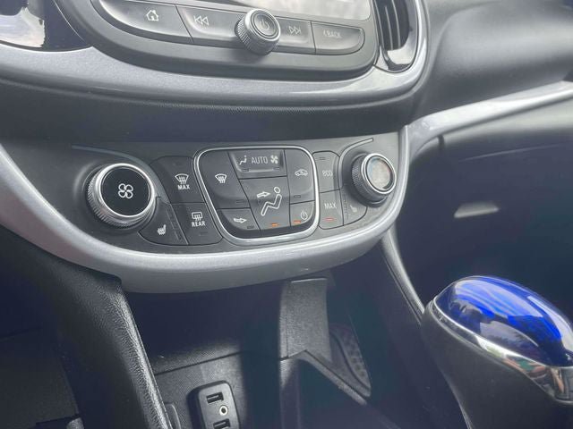 Used 2018 Chevrolet Volt LT w/ LT Driver Confidence Package FWD image 32