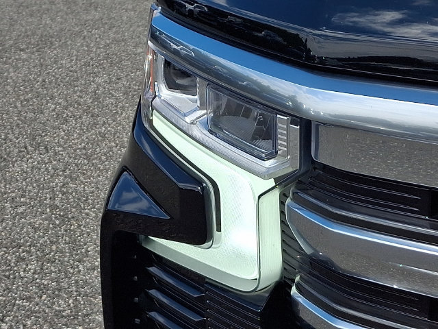 Used 2025 Chevrolet Silverado 1500 High Country w/ Technology Package AWD/4WD image 30