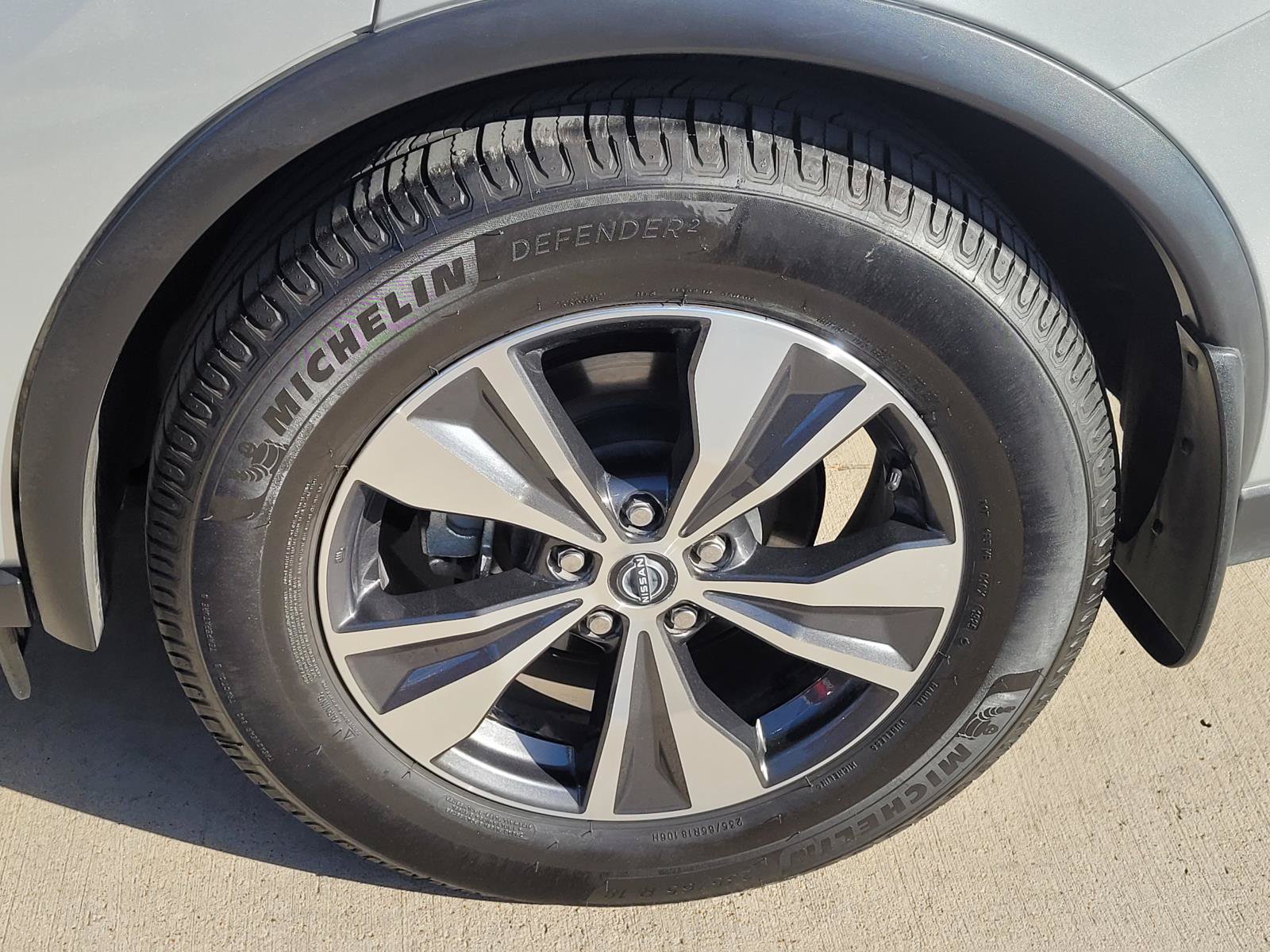 Used 2023 Nissan Murano SV w/ Cargo Package FWD image 22