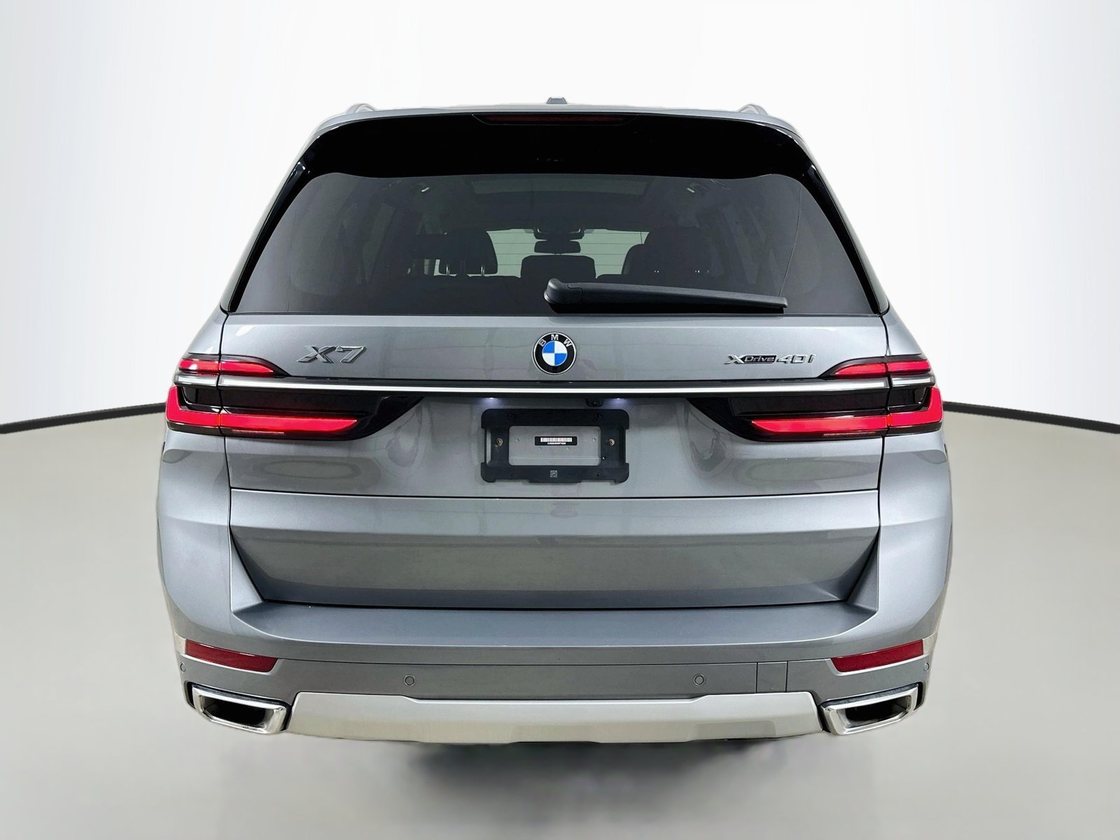 Used 2024 BMW X7 xDrive40i w/ Premium Package AWD/4WD image 6