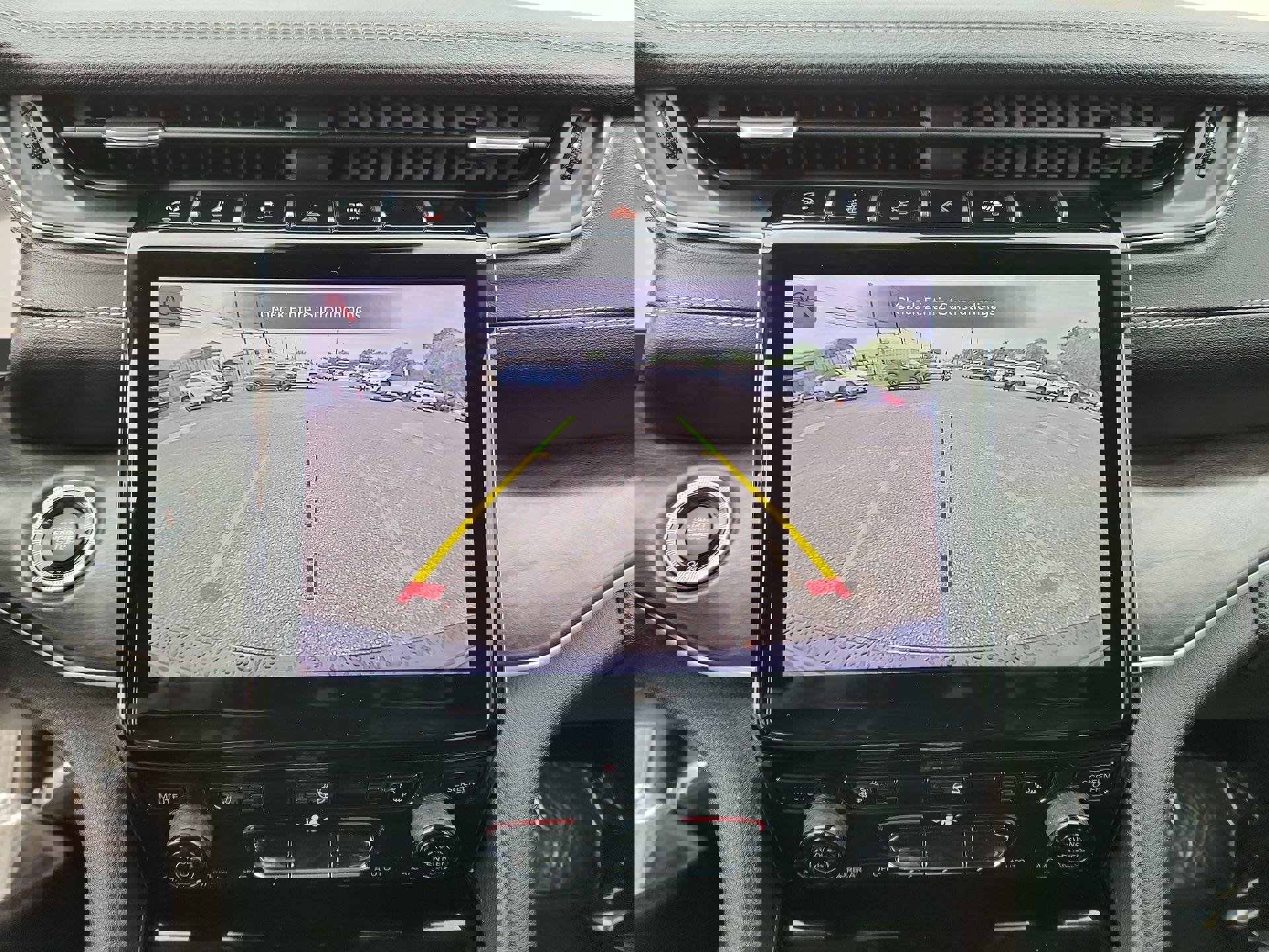 Used 2023 Jeep Grand Cherokee Limited AWD/4WD image 23